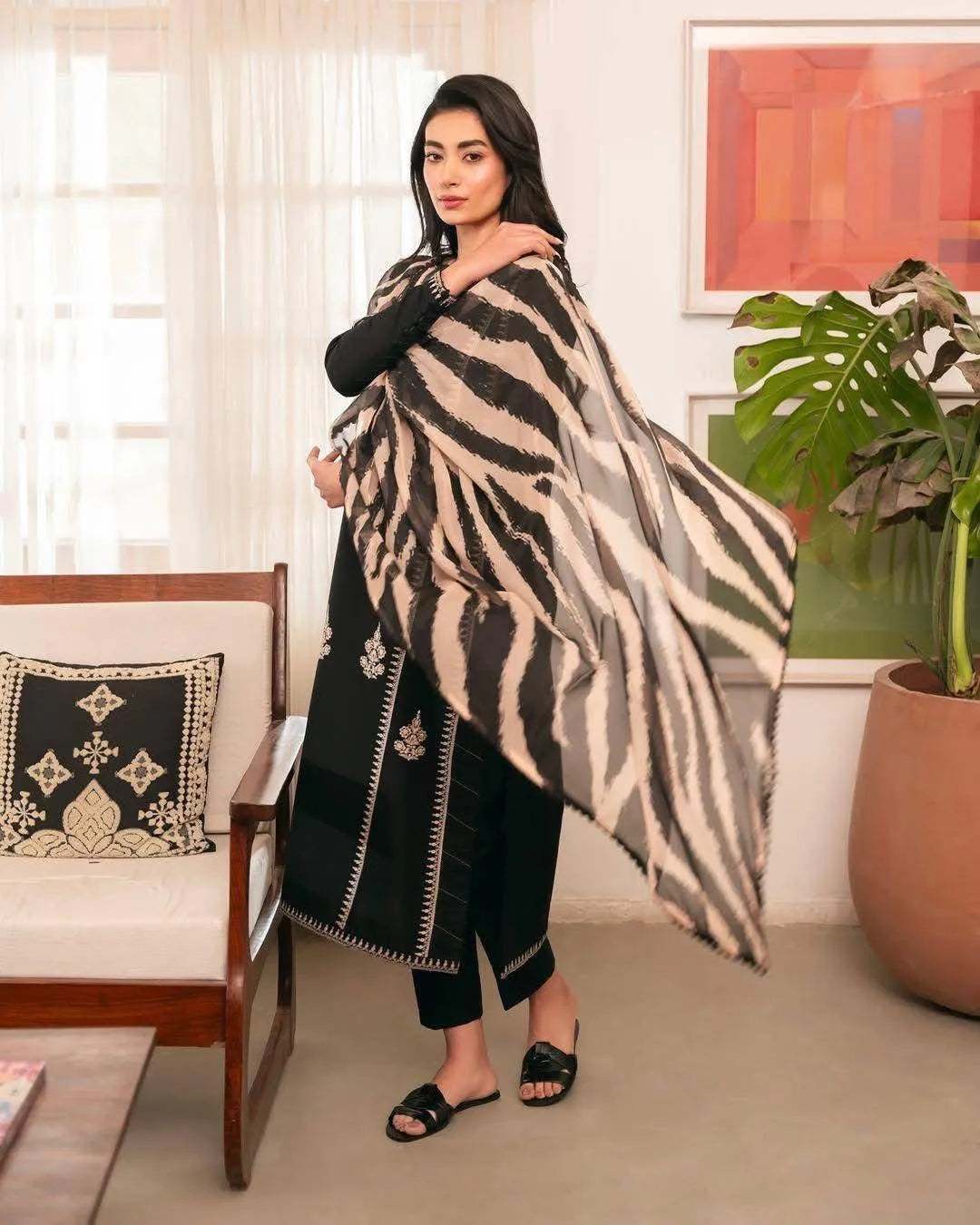 Black Embroidered Lawn 3Pcs Set for Women