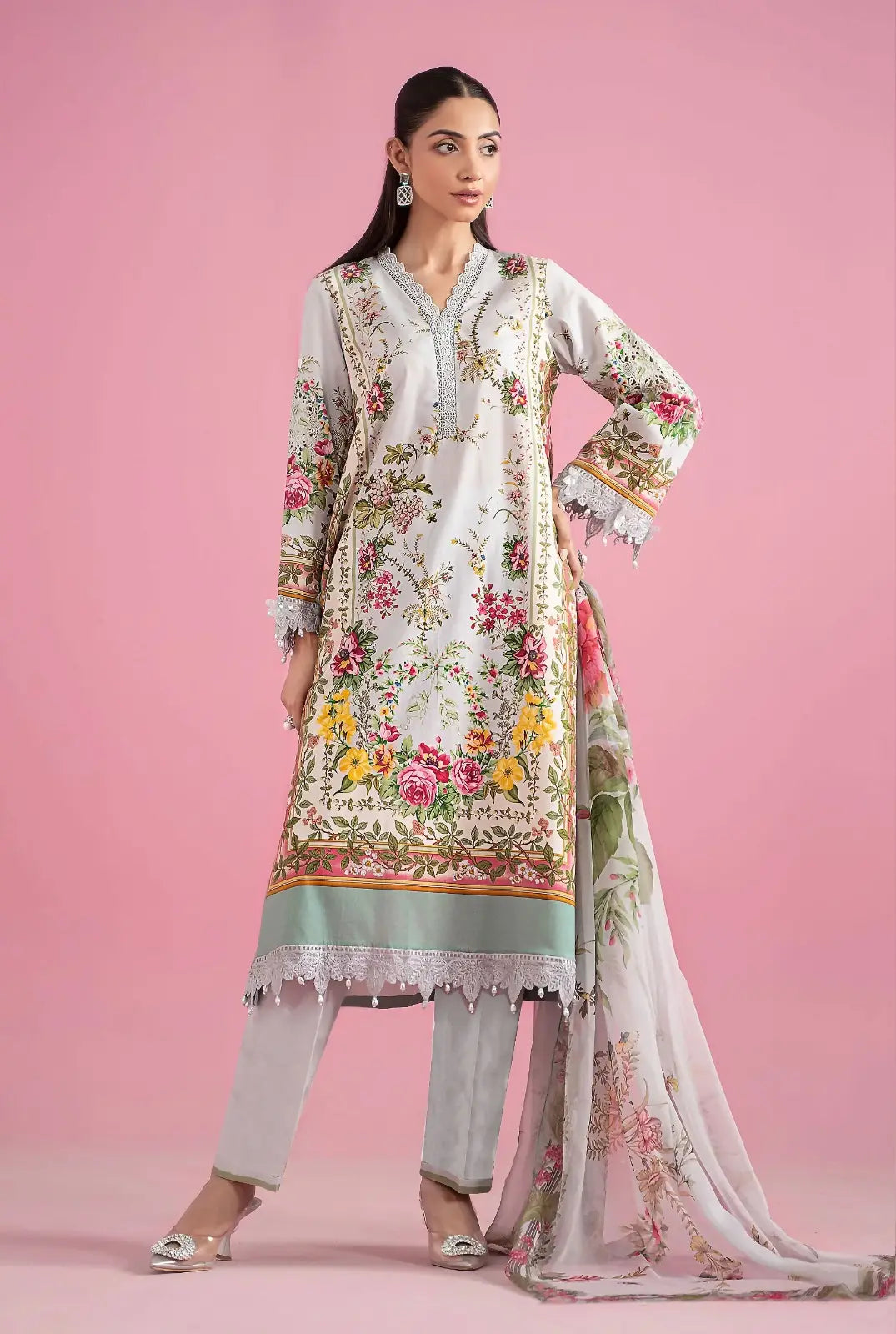 3 Pcs Women's Unstitched Printed Suit