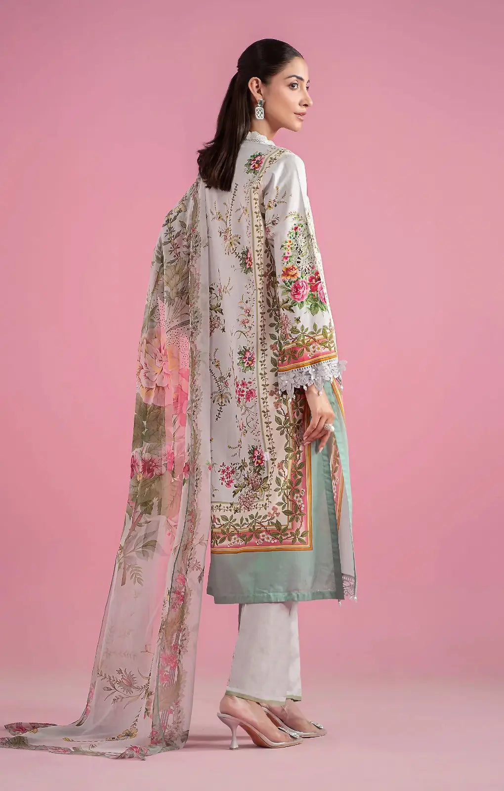 3 Pcs Women's Unstitched Printed Suit