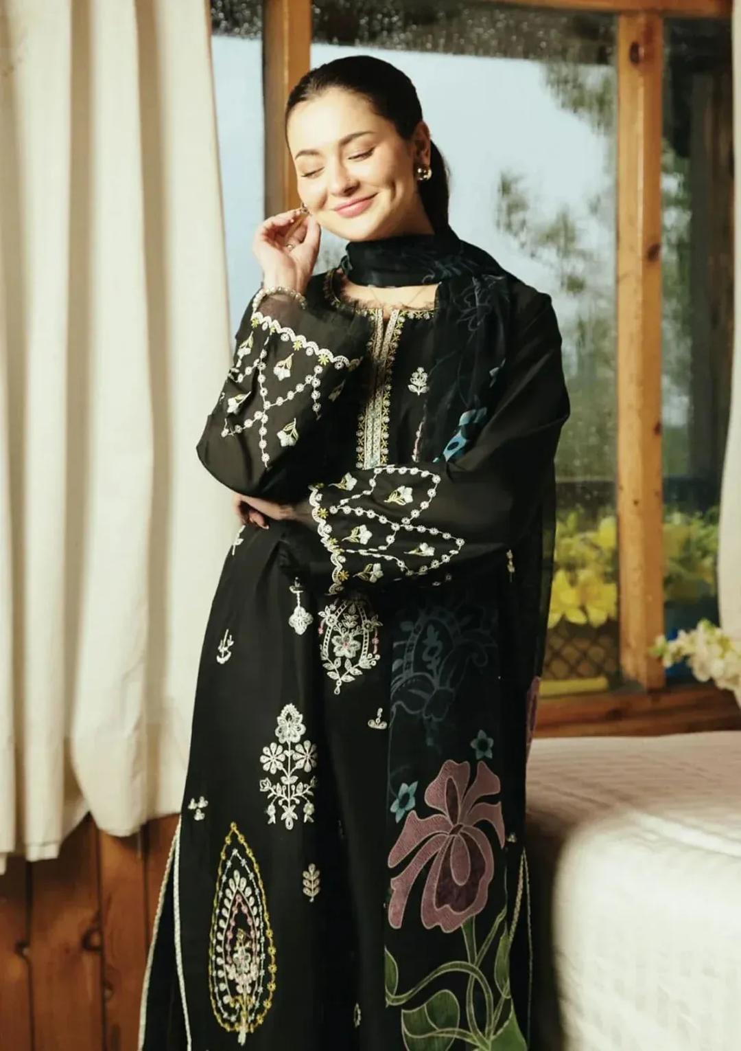 Black Embroidered Lawn 3Pcs Set for Women